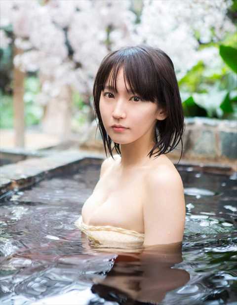 吉岡里帆(24)「脱ぎ仕事は嫌なのに…」⇒今ではもう見れない入浴画像、ぷにぷにの乳房…