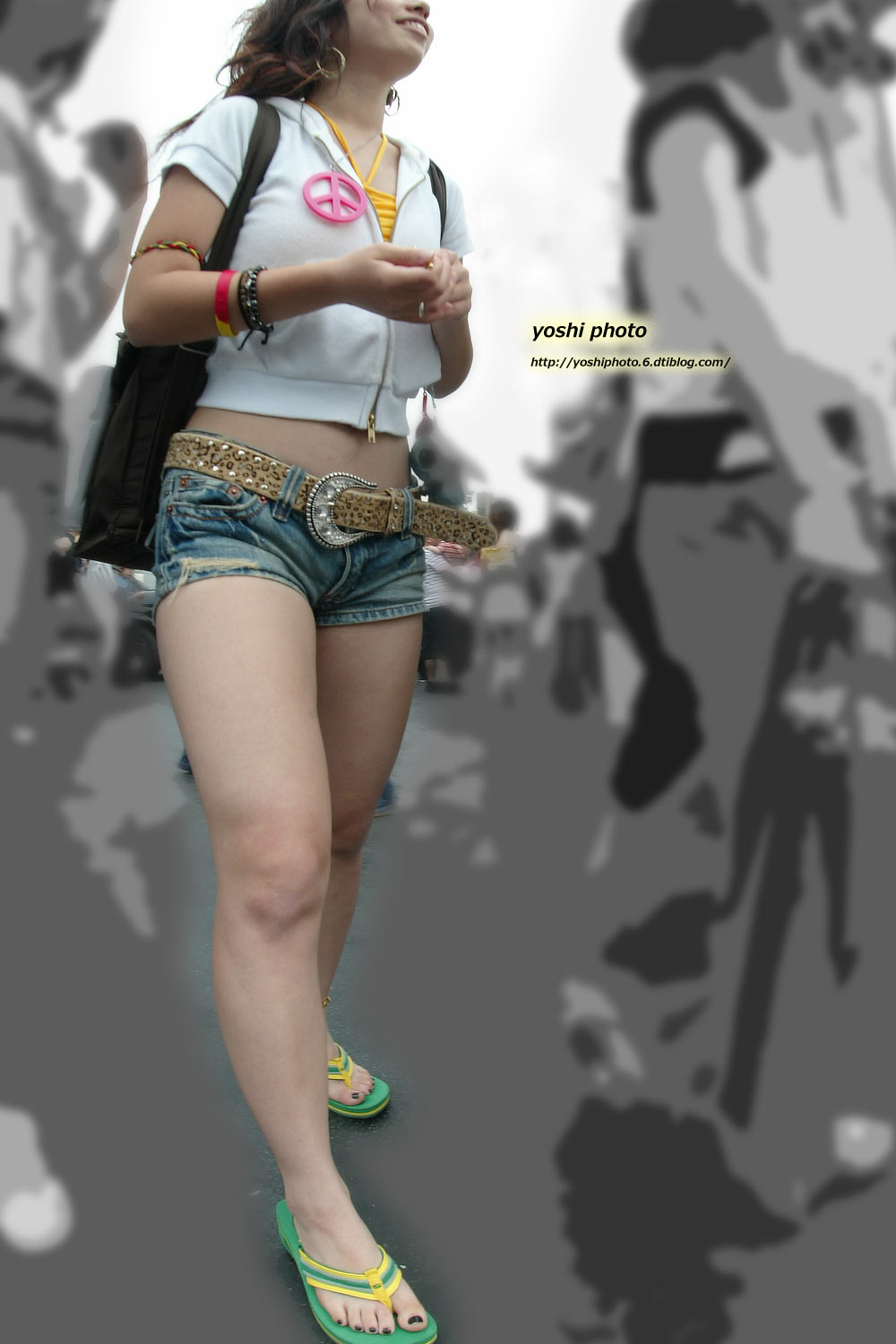 【美脚エロ画像】暑い日を涼しい気分にさせてくれる街角ショーパン美脚女子！