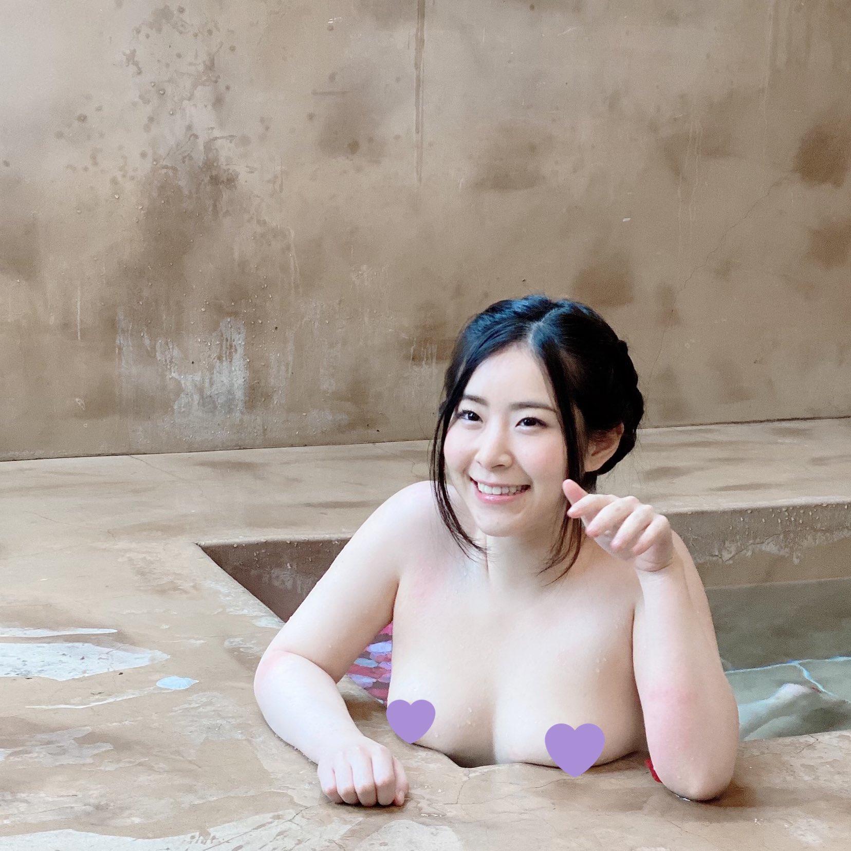 【沙月恵奈エロ画像】人懐っこくてとてもエッチなムチムチJD・沙月恵奈！