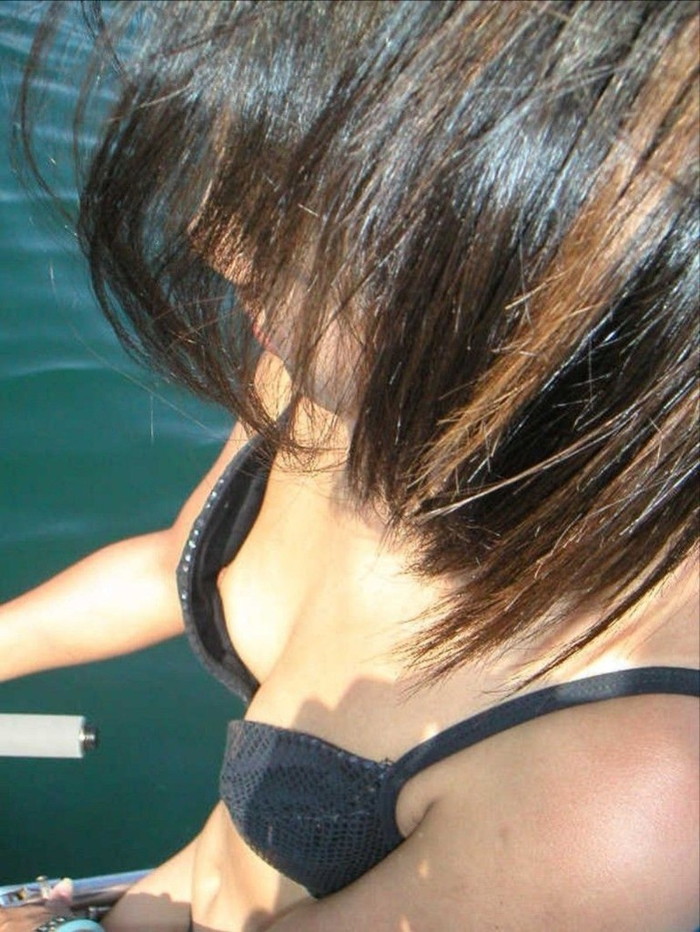 【水着ハプニングエロ画像】夏の水着の女の子には是非ともこういうハプニングが欲しいｗｗ 21