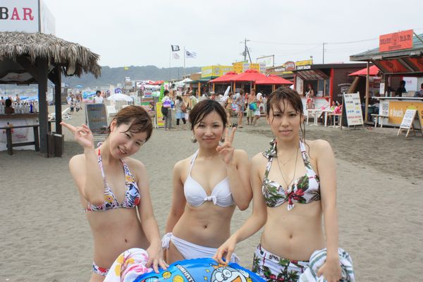 【素人水着エロ画像】寒いから夏場の女の子たちの水着姿でも見てみようずｗｗ 06