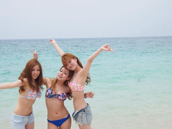 【素人水着エロ画像】寒いから夏場の女の子たちの水着姿でも見てみようずｗｗ 08