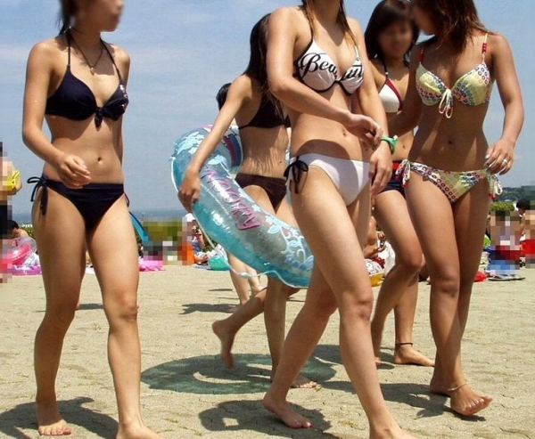 【素人水着エロ画像】寒いから夏場の女の子たちの水着姿でも見てみようずｗｗ 26