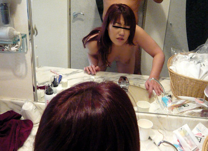 【カップル鏡撮りエロ画像】鏡を使って自分たちのセックスシーンを撮影とかｗｗｗ 08