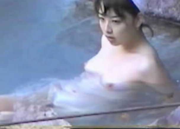 【女風呂盗撮エロ画像】有志によって盗撮された女風呂の画像が生々しくて草ｗｗ 18