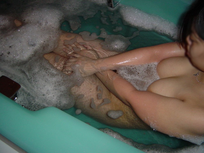 【入浴エロ画像】女の子がお風呂に入っている時…当然だけど全裸なんだよなｗｗ 26