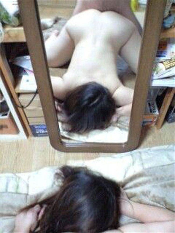 【カップル鏡撮りエロ画像】こんな姿を鏡を使って自撮りするカップルとか正気か！？ｗ 10