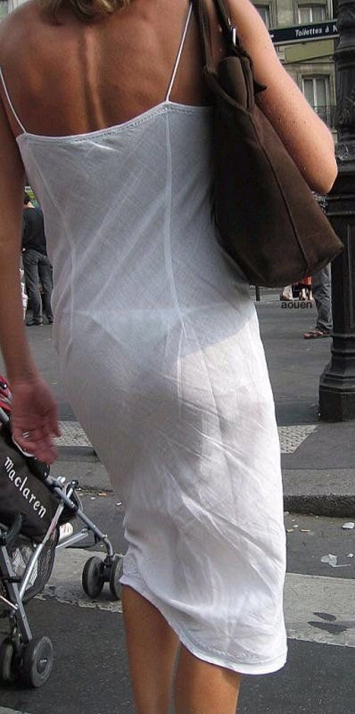 【着衣透けエロ画像】夏場の暑い時期によく見られる着衣の透けた素人女子！ 25